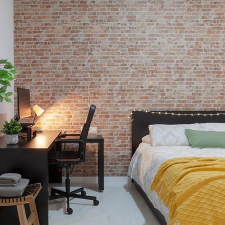Digital Nomad Retreat 2 -Great Location Near Metro Apartment Валенсия Екстериор снимка
