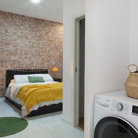 Digital Nomad Retreat 2 -Great Location Near Metro Apartment Валенсия Екстериор снимка