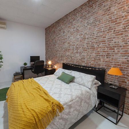 Digital Nomad Retreat 2 -Great Location Near Metro Apartment Валенсия Екстериор снимка