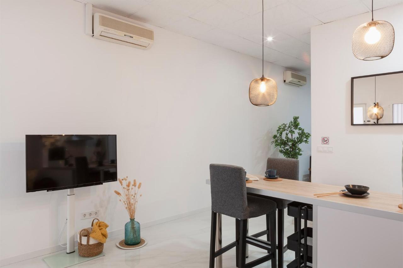 Digital Nomad Retreat 2 -Great Location Near Metro Apartment Валенсия Екстериор снимка