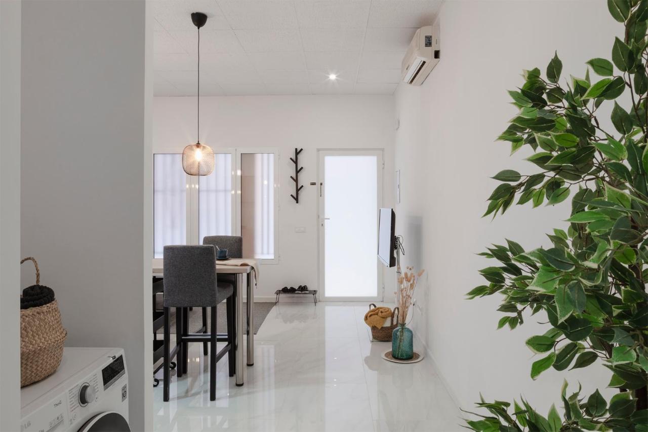 Digital Nomad Retreat 2 -Great Location Near Metro Apartment Валенсия Екстериор снимка